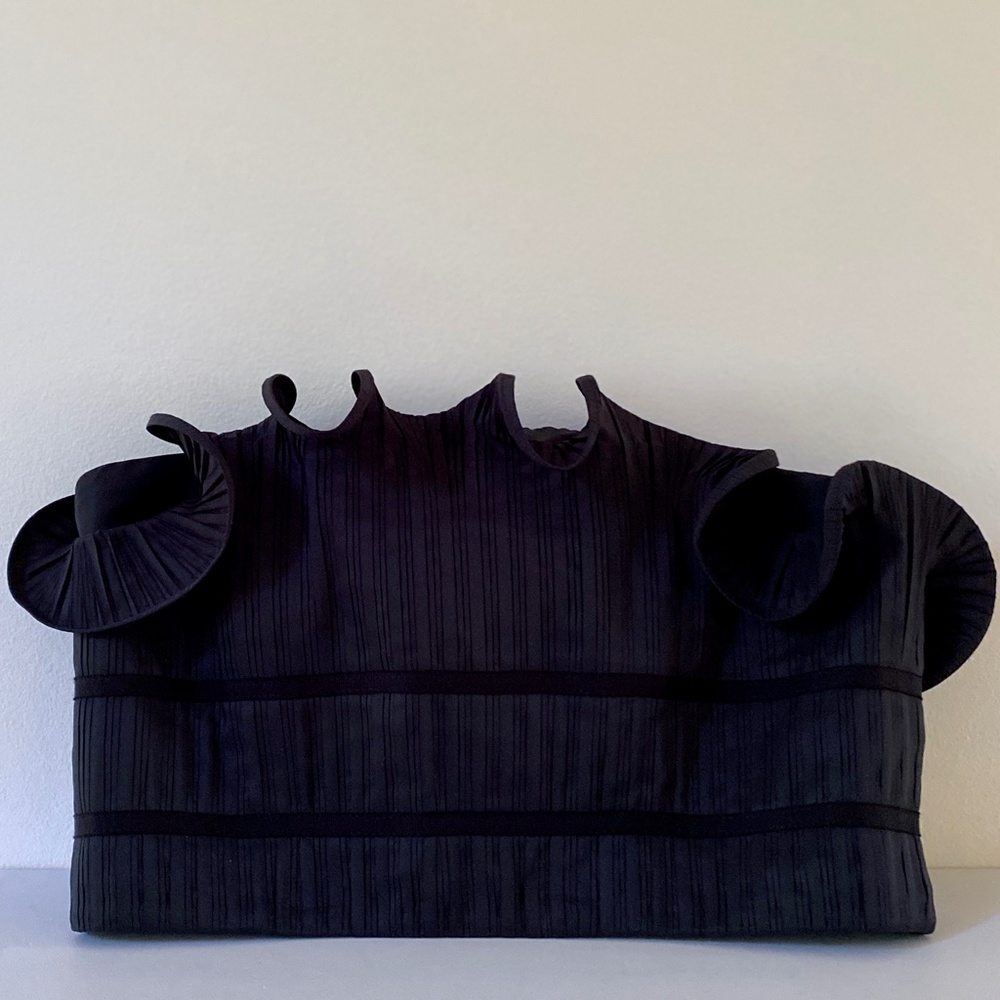 Amur Oriel Ruffled Crop Top S - Picture 9 of 11